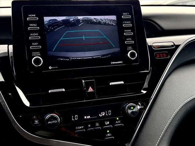 Vehicle image 11 of 23