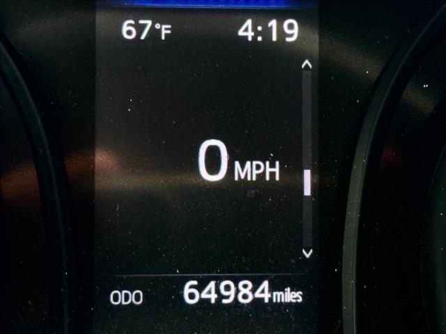 Vehicle image 18 of 23