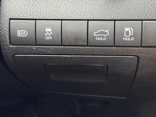 Vehicle image 14 of 23