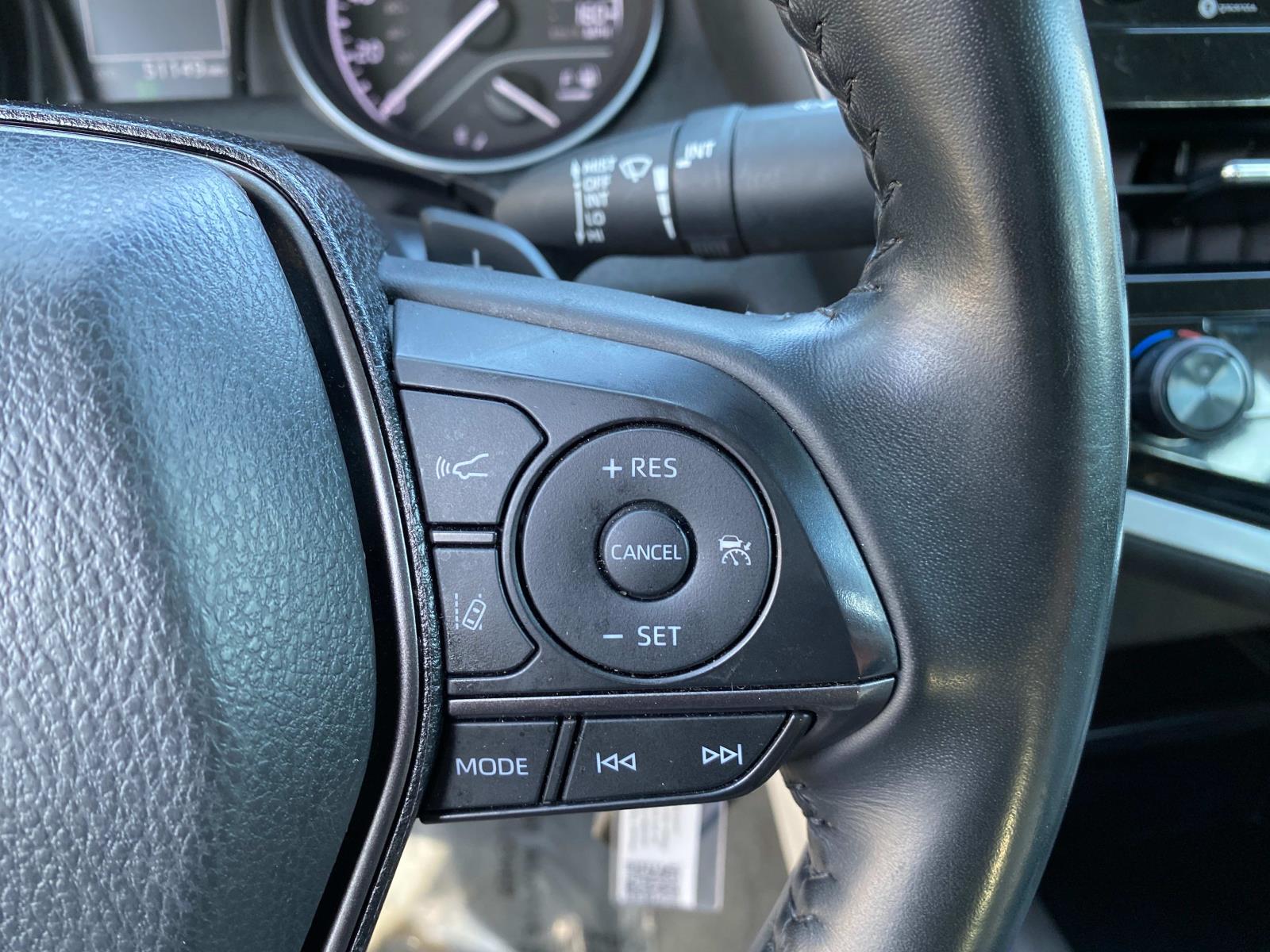 Vehicle image 12 of 26