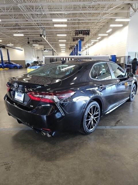 Vehicle image 6 of 48