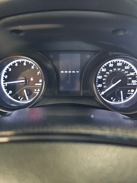 Vehicle image 22 of 48