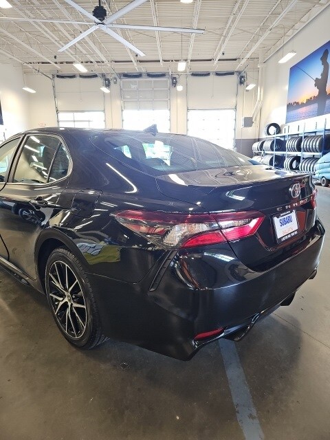 Vehicle image 12 of 48