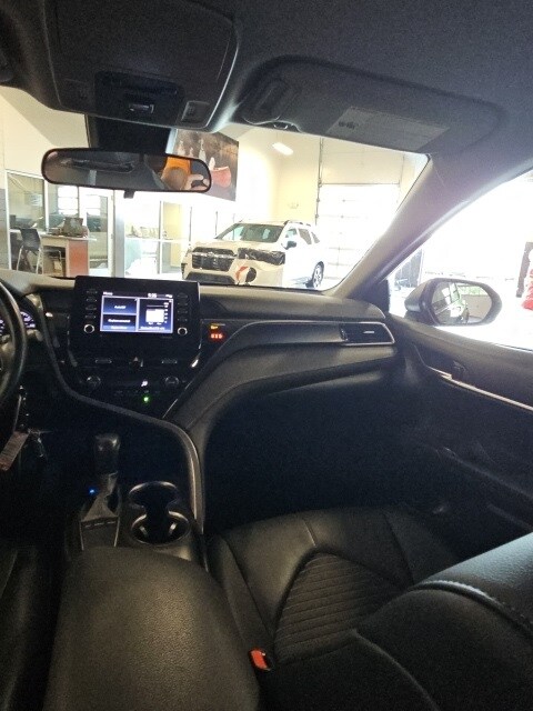 Vehicle image 31 of 48