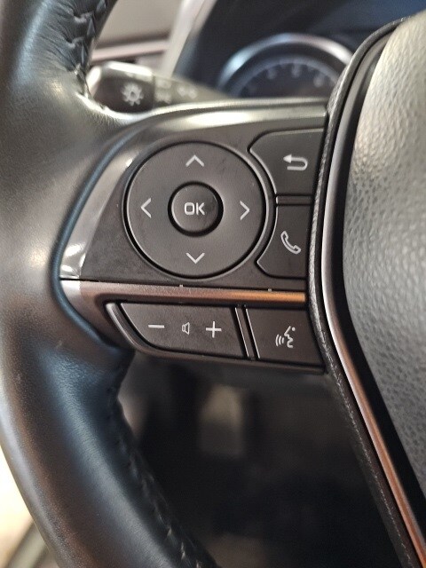 Vehicle image 20 of 48