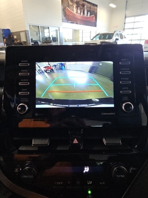 Vehicle image 26 of 48
