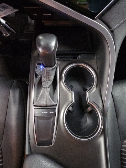 Vehicle image 25 of 48