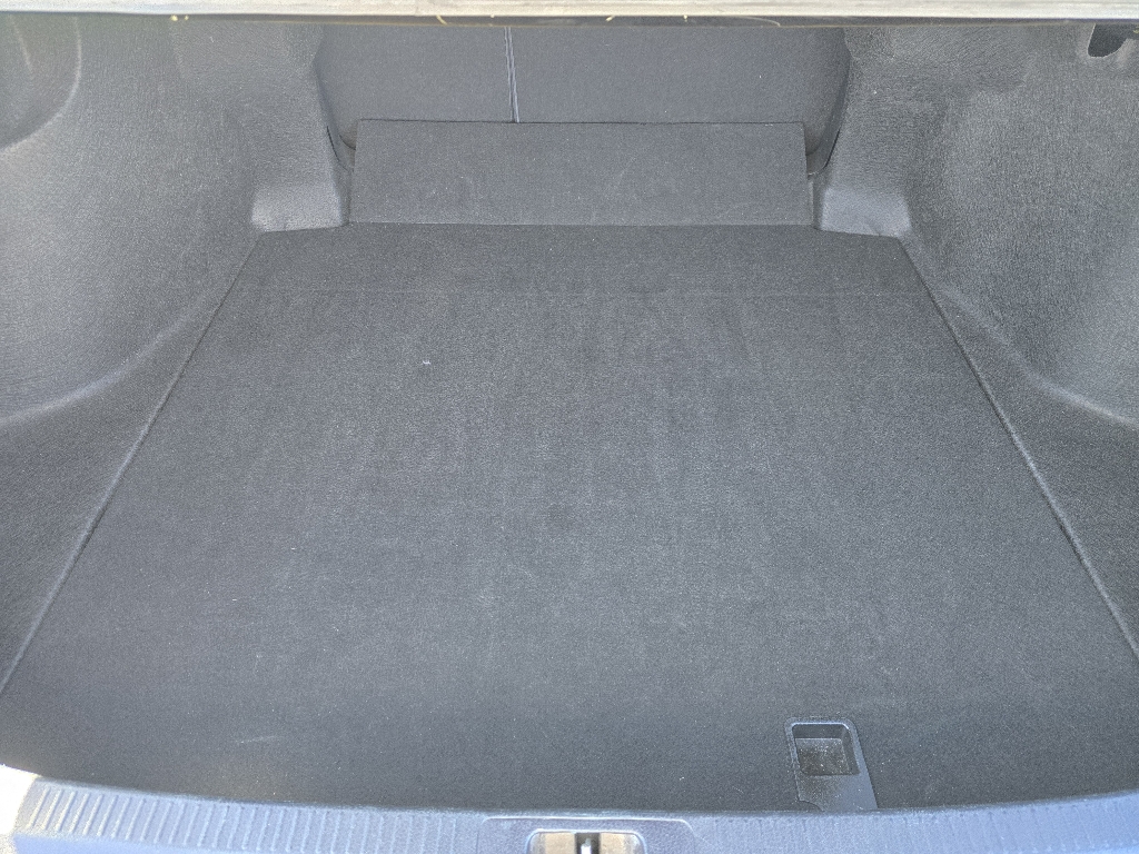 Vehicle image 26 of 27