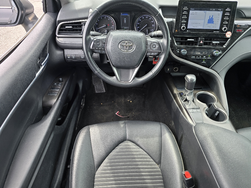Vehicle image 11 of 27