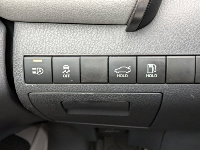 Vehicle image 55 of 70