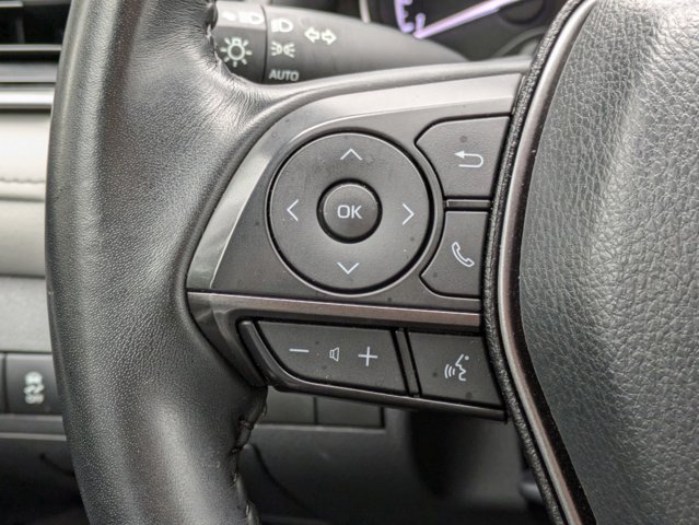 Vehicle image 56 of 70