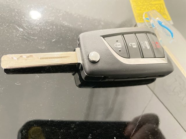 Vehicle image 53 of 70