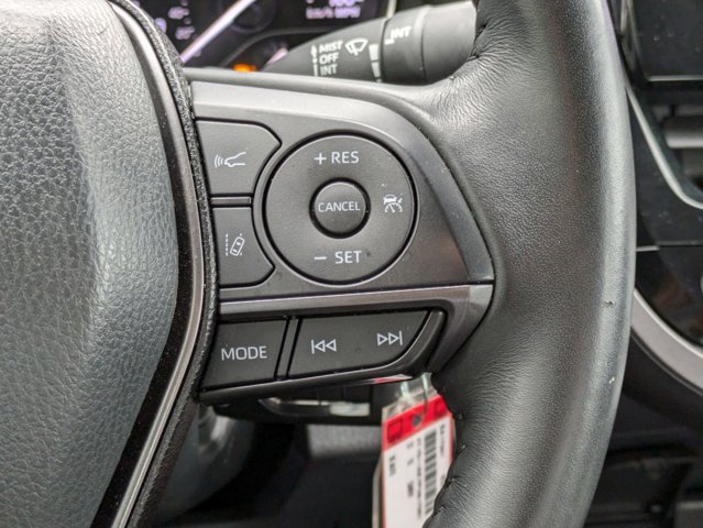 Vehicle image 57 of 70