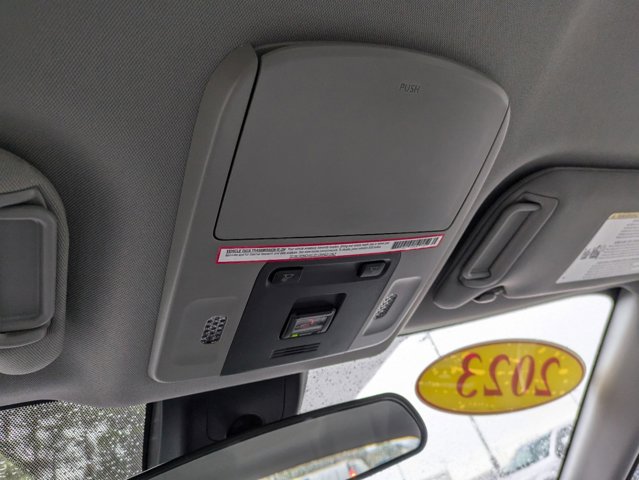 Vehicle image 47 of 70