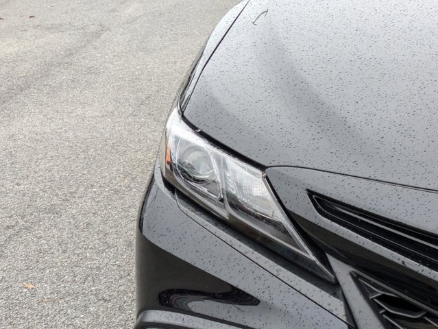 Vehicle image 22 of 70