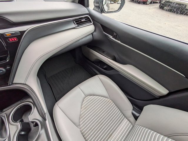 Vehicle image 39 of 70