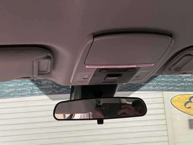 Vehicle image 38 of 70