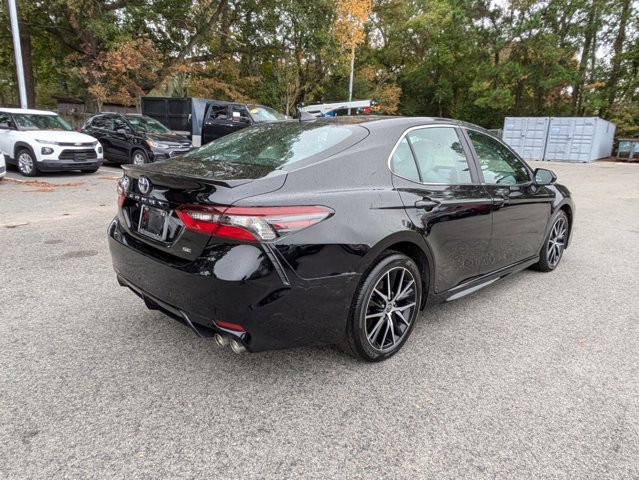 Vehicle image 12 of 70