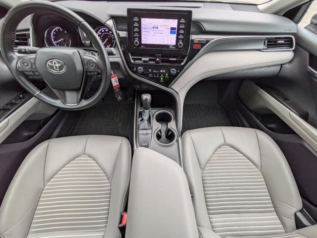 Vehicle image 34 of 70