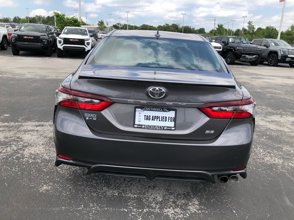 Vehicle image 7 of 31