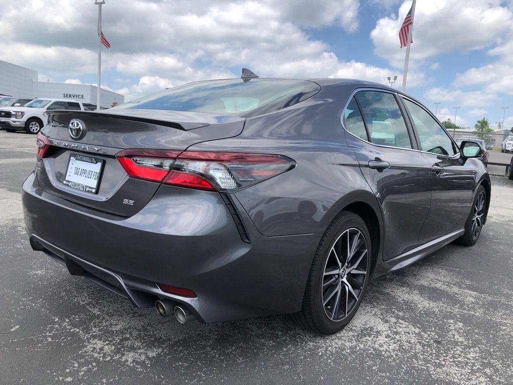 Vehicle image 6 of 31