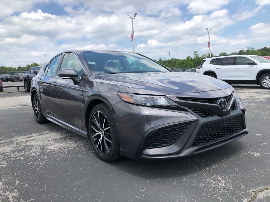 Vehicle image 4 of 31