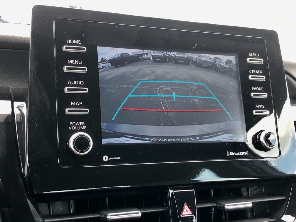 Vehicle image 10 of 31