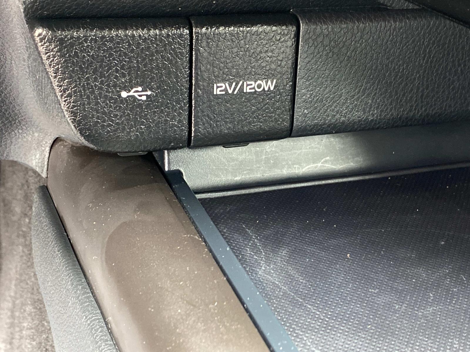 Vehicle image 13 of 26