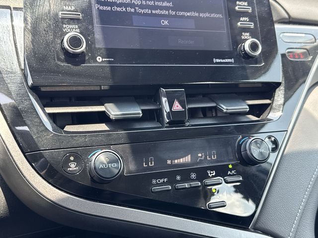 Vehicle image 19 of 34