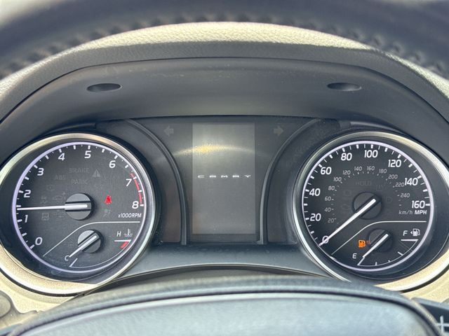 Vehicle image 14 of 34