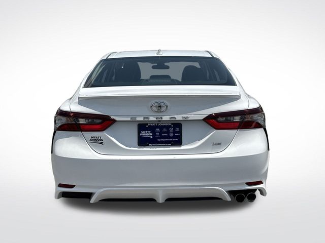 Vehicle image 6 of 34