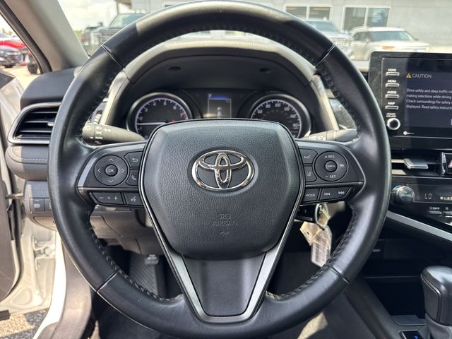 Vehicle image 16 of 34