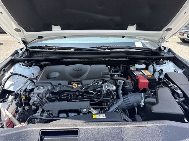 Vehicle image 21 of 34
