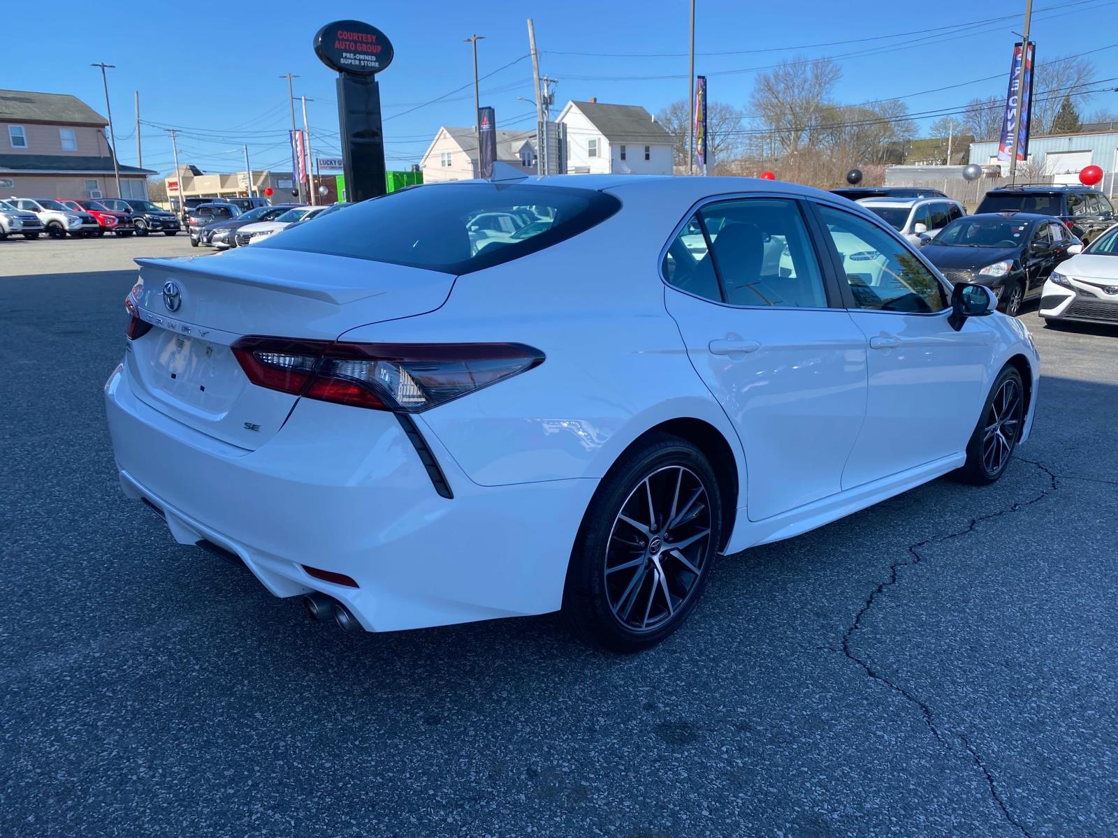 Vehicle image 5 of 24