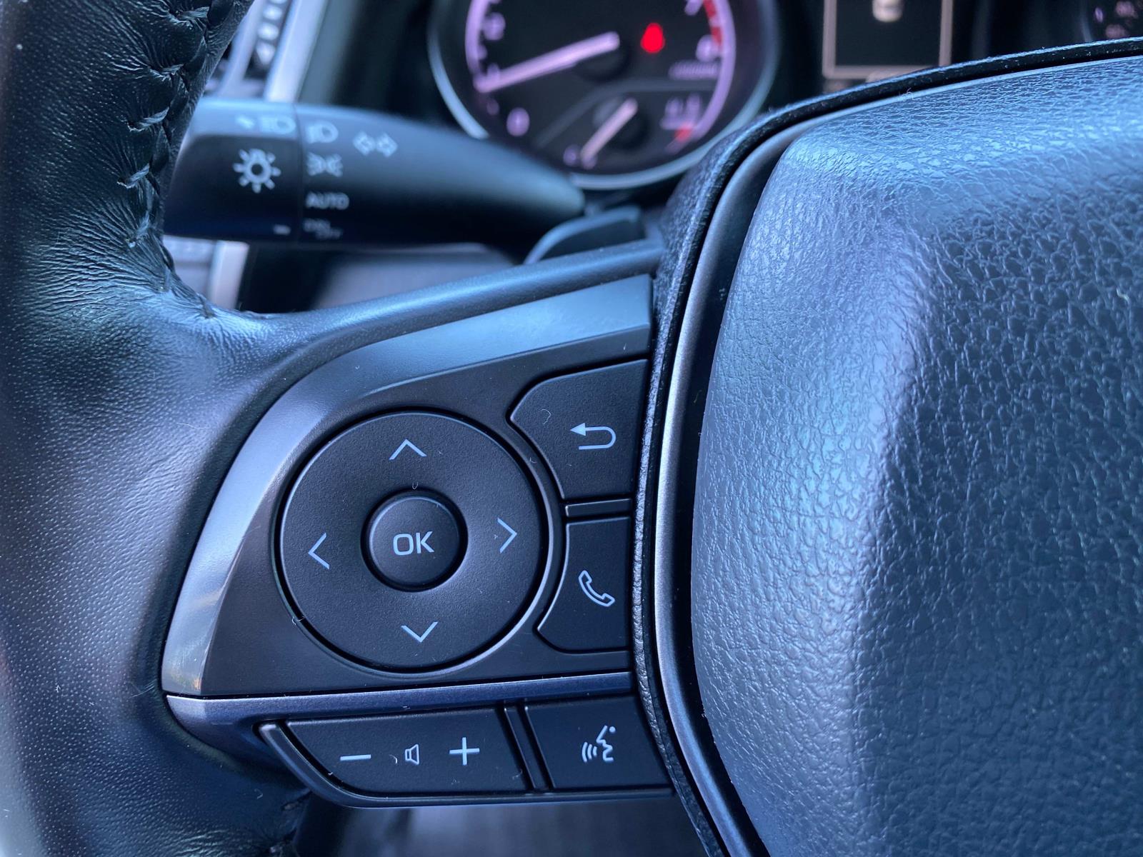 Vehicle image 16 of 24