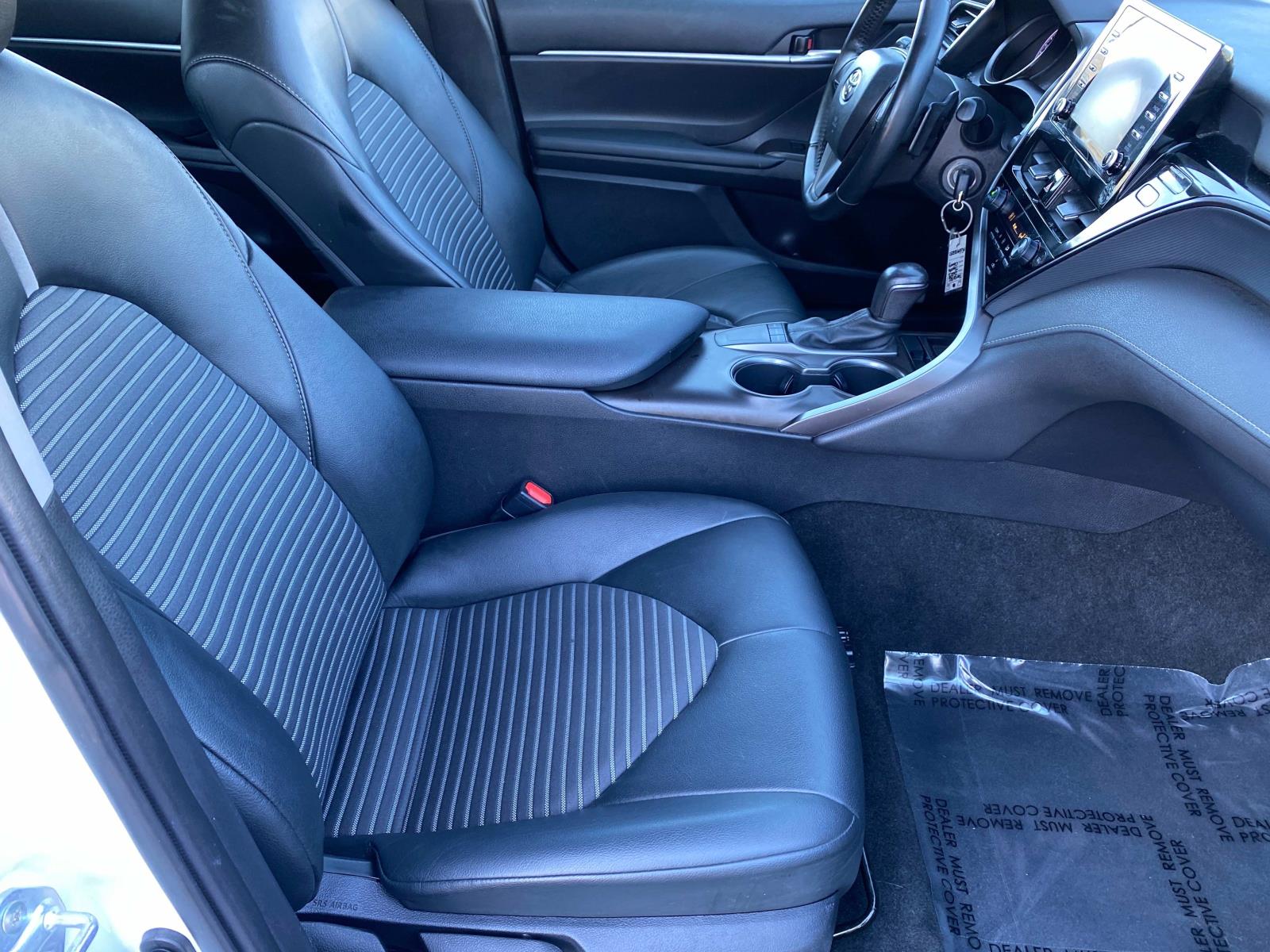 Vehicle image 20 of 24