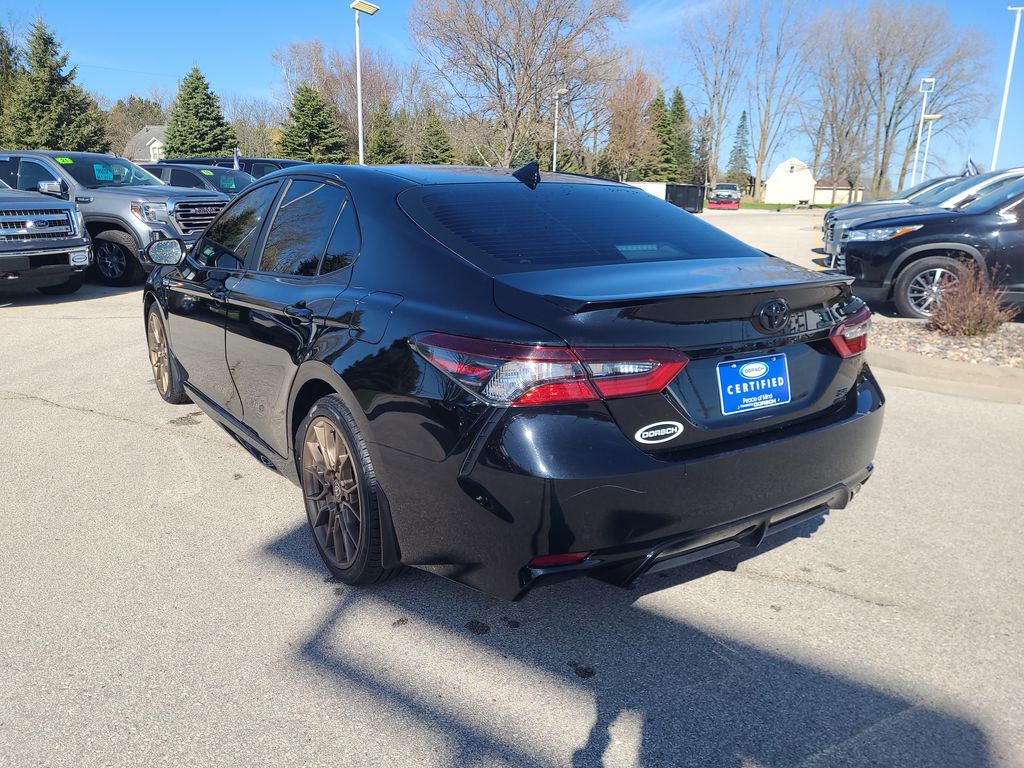 Vehicle image 7 of 27