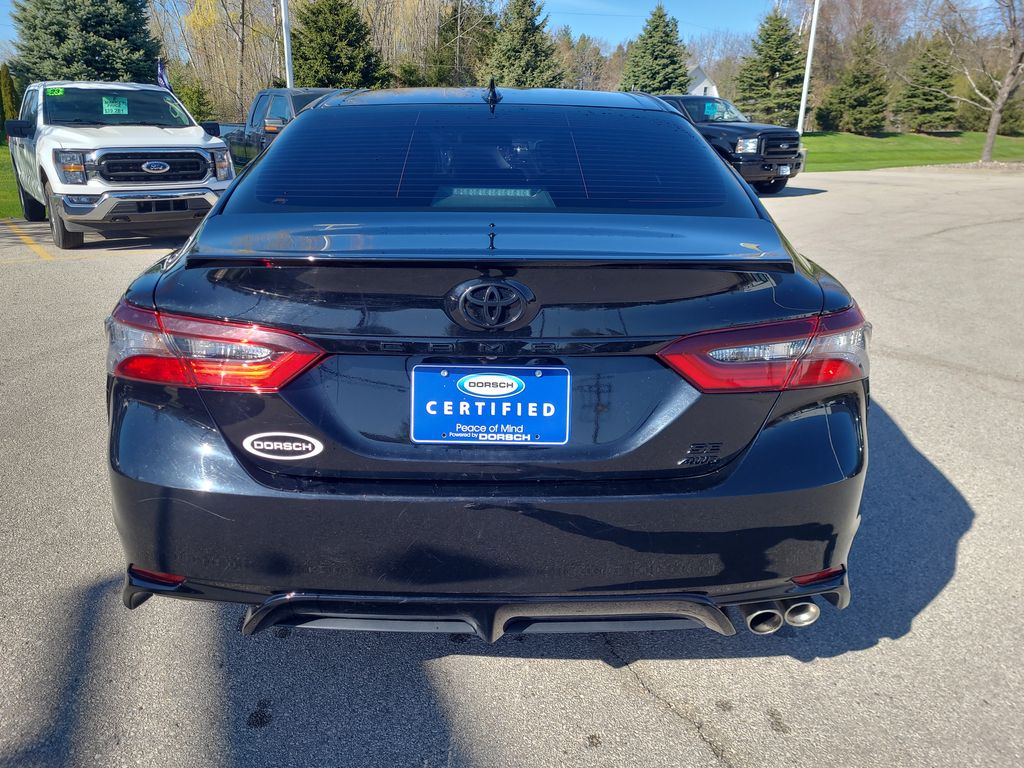 Vehicle image 6 of 27