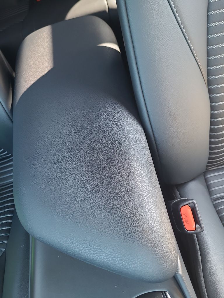 Vehicle image 24 of 27