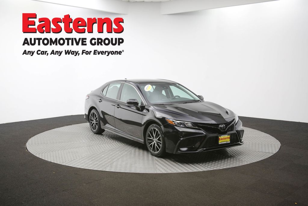 2023 Toyota Camry SE Image 14 of 55