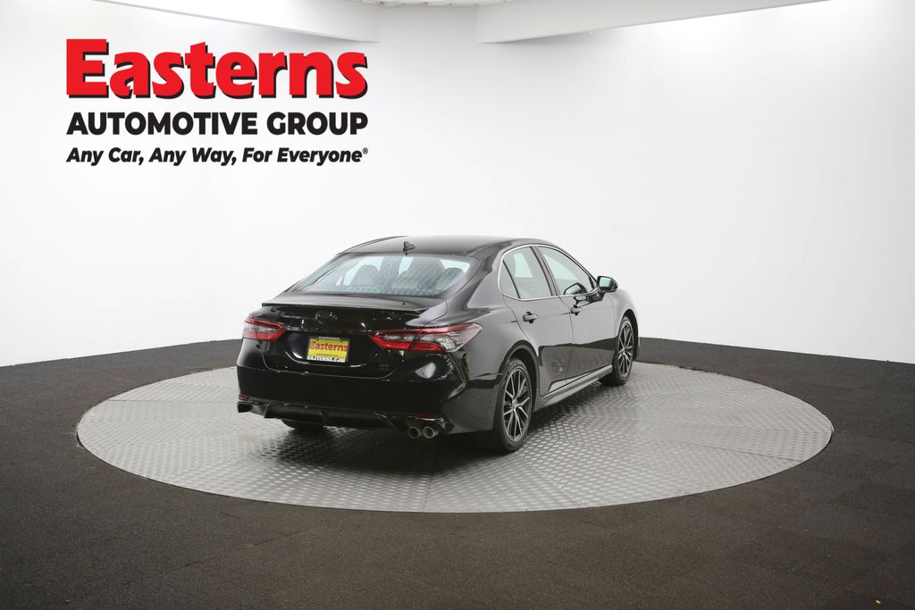 2023 Toyota Camry SE Image 19 of 55