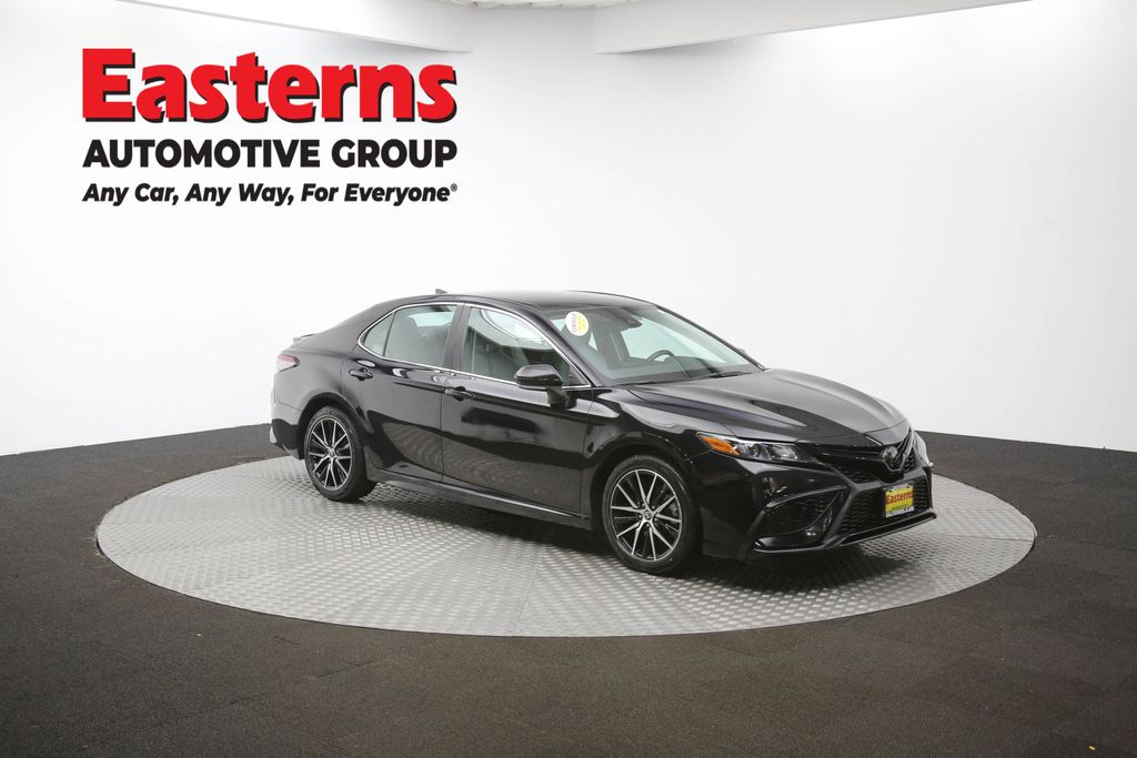 2023 Toyota Camry SE Image 11 of 55