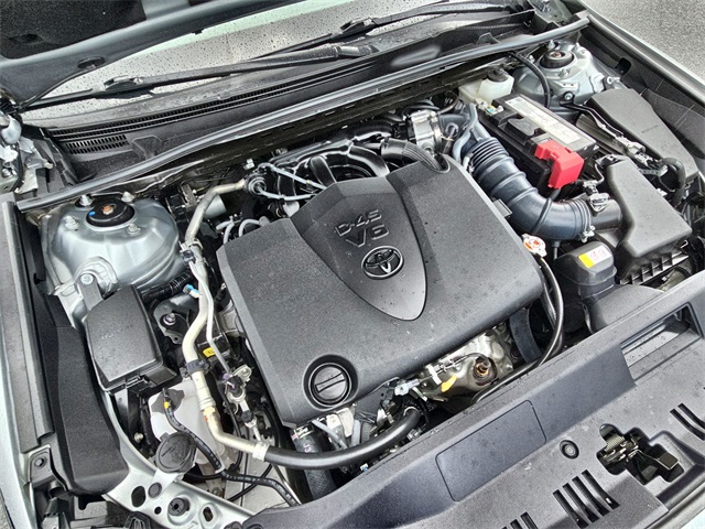 Vehicle image 17 of 30