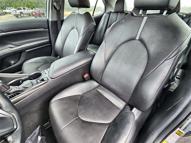 Vehicle image 20 of 30
