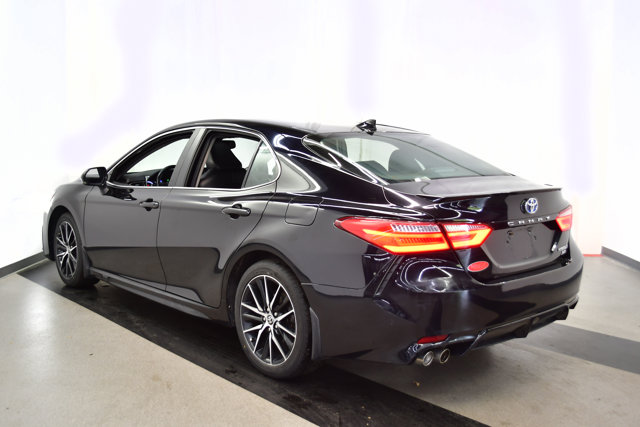 2023 Toyota Camry Hybrid SE Nightshade Image 7 of 35