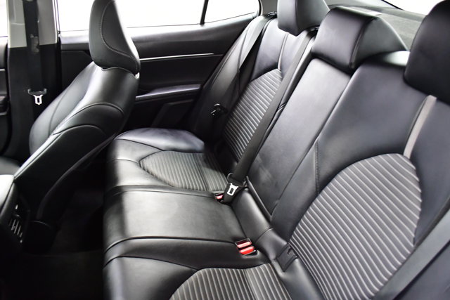 2023 Toyota Camry Hybrid SE Nightshade Image 12 of 35