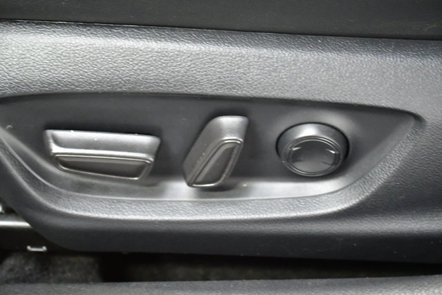 2023 Toyota Camry Hybrid SE Nightshade Image 22 of 35