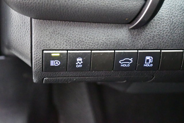 2023 Toyota Camry Hybrid SE Nightshade Image 28 of 35