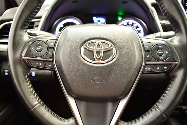 2023 Toyota Camry Hybrid SE Nightshade Image 17 of 35