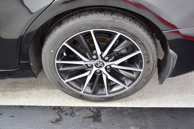 2023 Toyota Camry Hybrid SE Nightshade Image 8 of 35